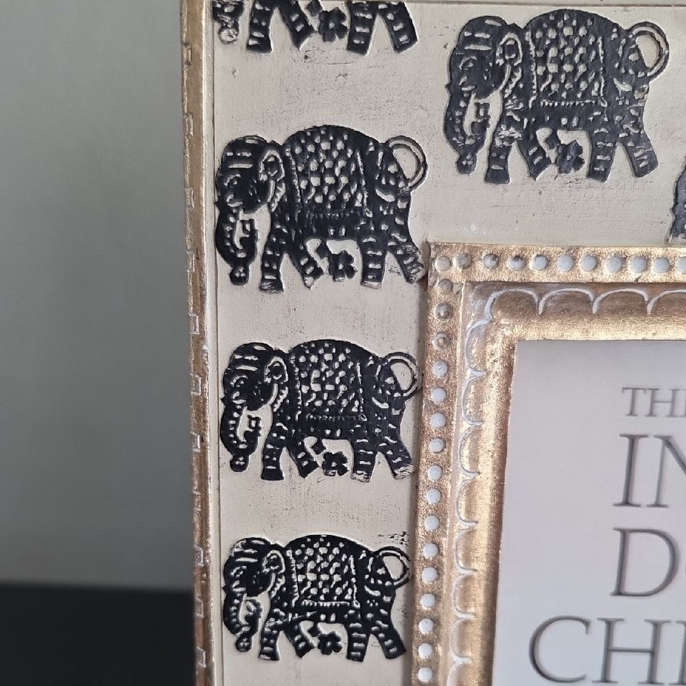 Elephant Patterned Photo Frame - Picture 2 of 8